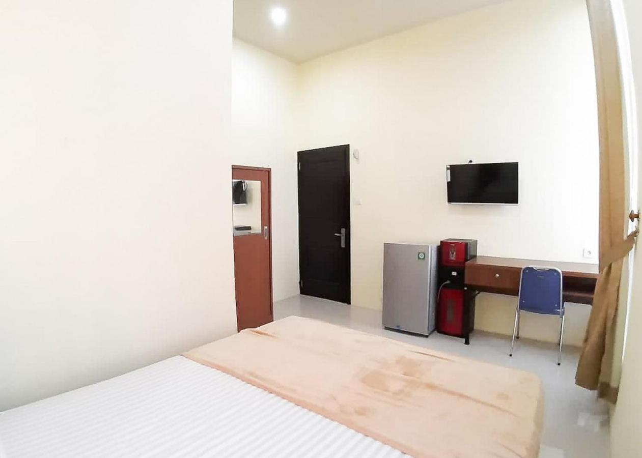 Reddoorz Syariah Near Transmart Jambi 2 Hotel Paalmerah Exterior foto