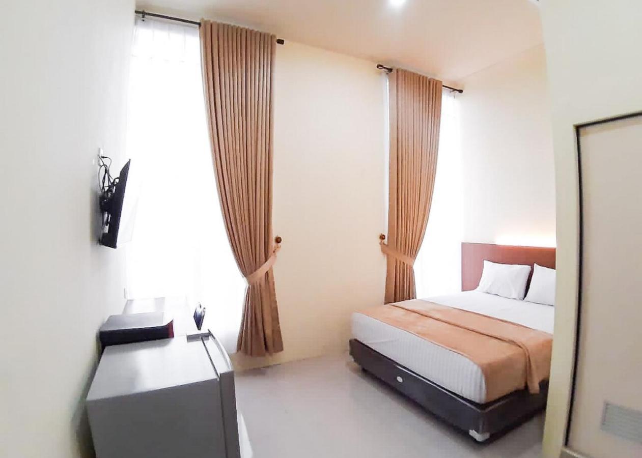 Reddoorz Syariah Near Transmart Jambi 2 Hotel Paalmerah Exterior foto