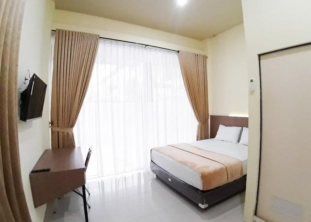 Reddoorz Syariah Near Transmart Jambi 2 Hotel Paalmerah Exterior foto