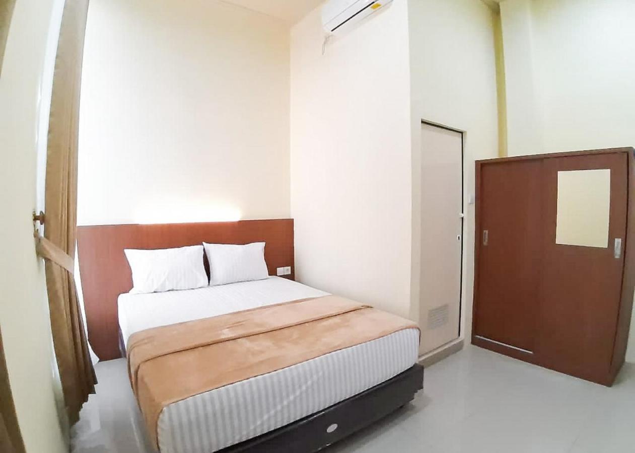 Reddoorz Syariah Near Transmart Jambi 2 Hotel Paalmerah Exterior foto